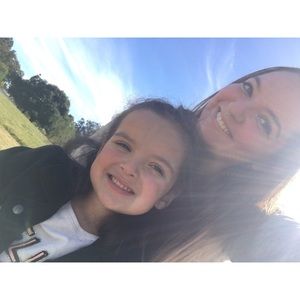 Meet your Posher, Danielle